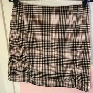 Eyeshadow plaid skirt